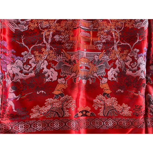 Vintage Asian Tapestry Brocade Piano Shawl Red Chinese 58" Tablecloth Excellent - Picture 2 of 12